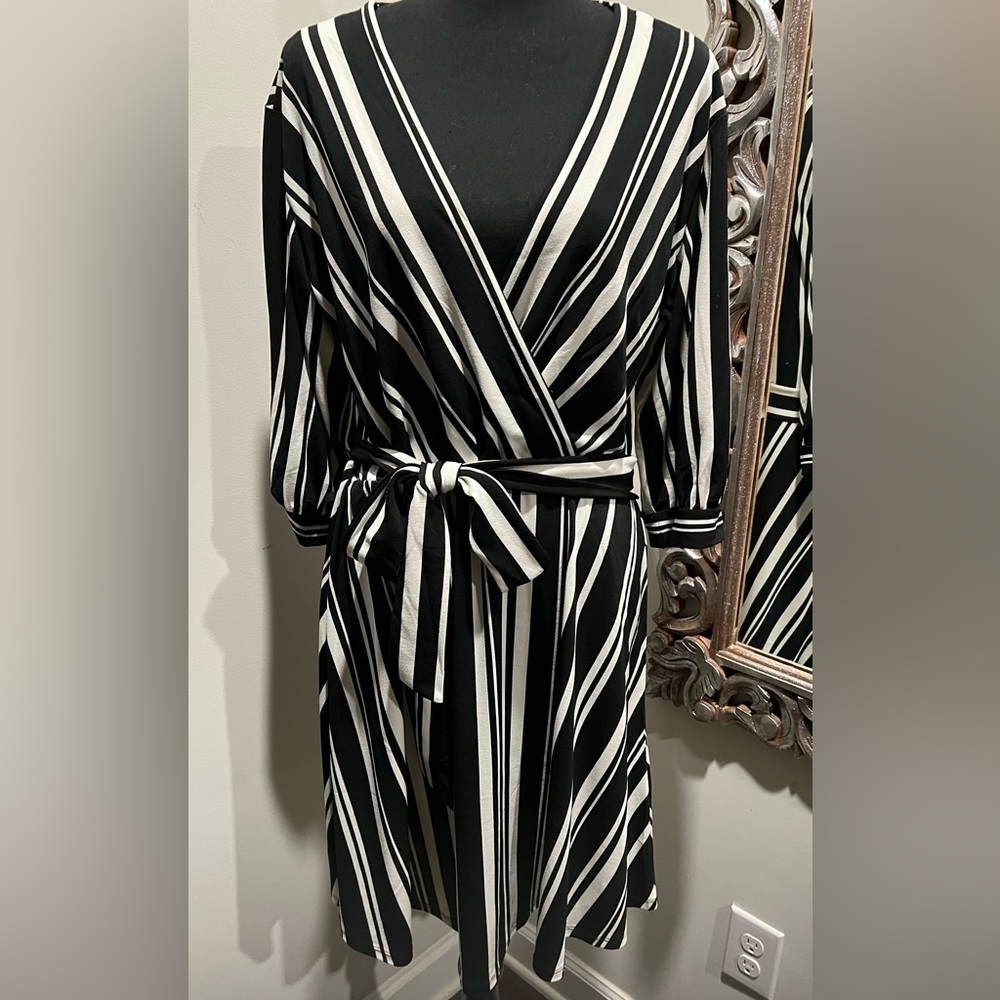 H&M faux wrap dress - size L